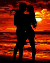 Влюбленные у моря на фоне солнца