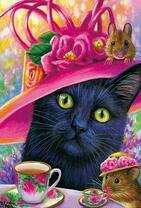 Черная кошечка в шляпке и мышки