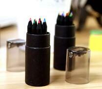 Цветные карандаши премиум 12 шт. черные бокс с точилкой