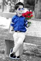 Стильный мальчик в ожидании девочки