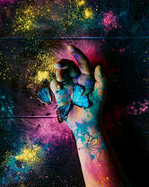 Космос, девушка и мотылёк