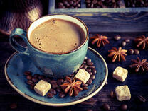 Черный кофе с бадьяном