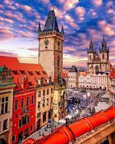 Европейский город под голубым небом