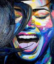 Смех цветной девушки