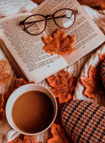 Осеннее какао и книжка