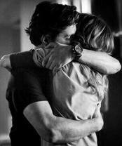 Долгожданные объятия