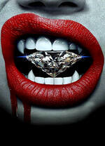 Девушка с большим бриллиантом