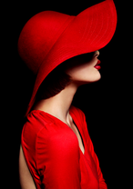 Дама в красном платье и шляпе