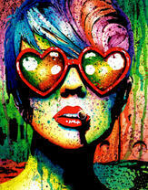 Девушка в модных очках