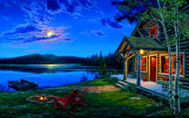 Домик у озера в горах