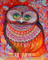 Узорная сова с зелеными глазами