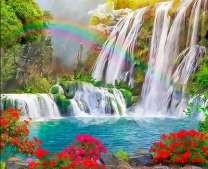 Красочная радуга над водопадами
