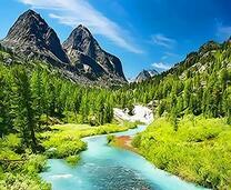 Река спускается с гор