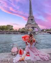 Романтический вечер на берегу Сены