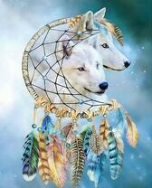 Два белых волка в оберегах