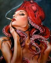 Девушка с осьминогом на голове