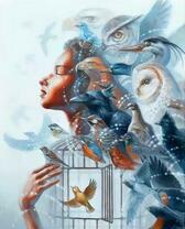 Девушка и птицы на воле