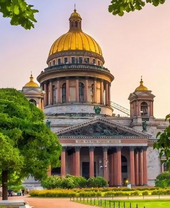 Исаакиевский собор в солнечных лучах