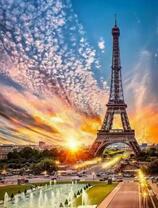Эйфелева башня на закате