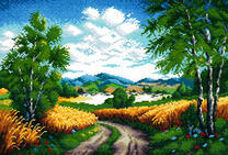 Грунтовая дорога к дому вдоль берез