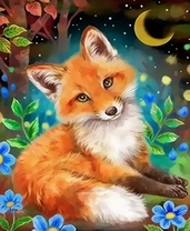 Лисичка в лесу среди голубых цветов