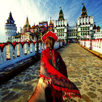 Следуй за мной. Кремлевский проезд. Москва