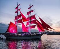 Алые паруса на Неве