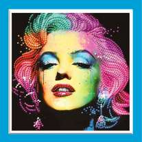 Монро с цветными волосами