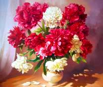 Букетик красных и белых пионов
