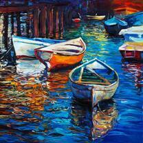 Деревянные лодочки у причала