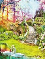 Мостик у озера с лебедями