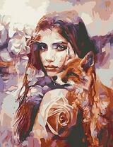 Нежная девушка, лиса и розы