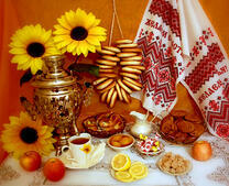 Натюрморт с самоваром и сушками