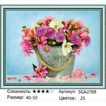 Ведро полное ярких цветов