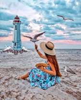 Художница рисует мир вокруг себя