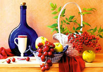 Корзинка с яблоками и виноградом