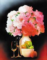 Букет пионов, фрукты и бокалы