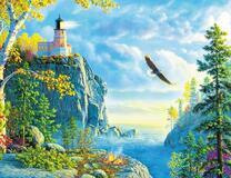 Орел у обрыва с маяком