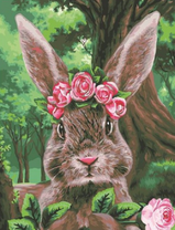 Серый кролик в цветочном веночке