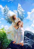 Пара ангелов на камне