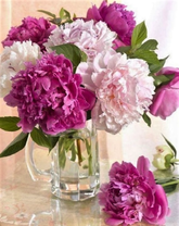 Букет пионов в пивном бокале