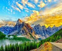 Закат над скалами