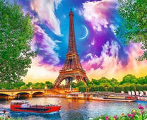 Новолуние над Эйфелевой башней