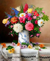 Летний букет на белой скатерти