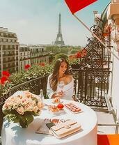 Романтический завтрак в Париже