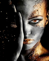 Портрет девушки с оригинальным мейком