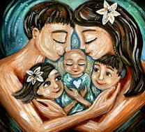 Счастливая семья с тремя детьми