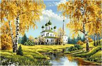 Храм с зелеными куполами у реки