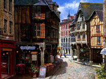 Узкая улица с уличным кафе