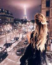 Вид с балкона на ночной Париж